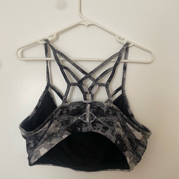 Athleta Sports Bra - Picture 4 of 4